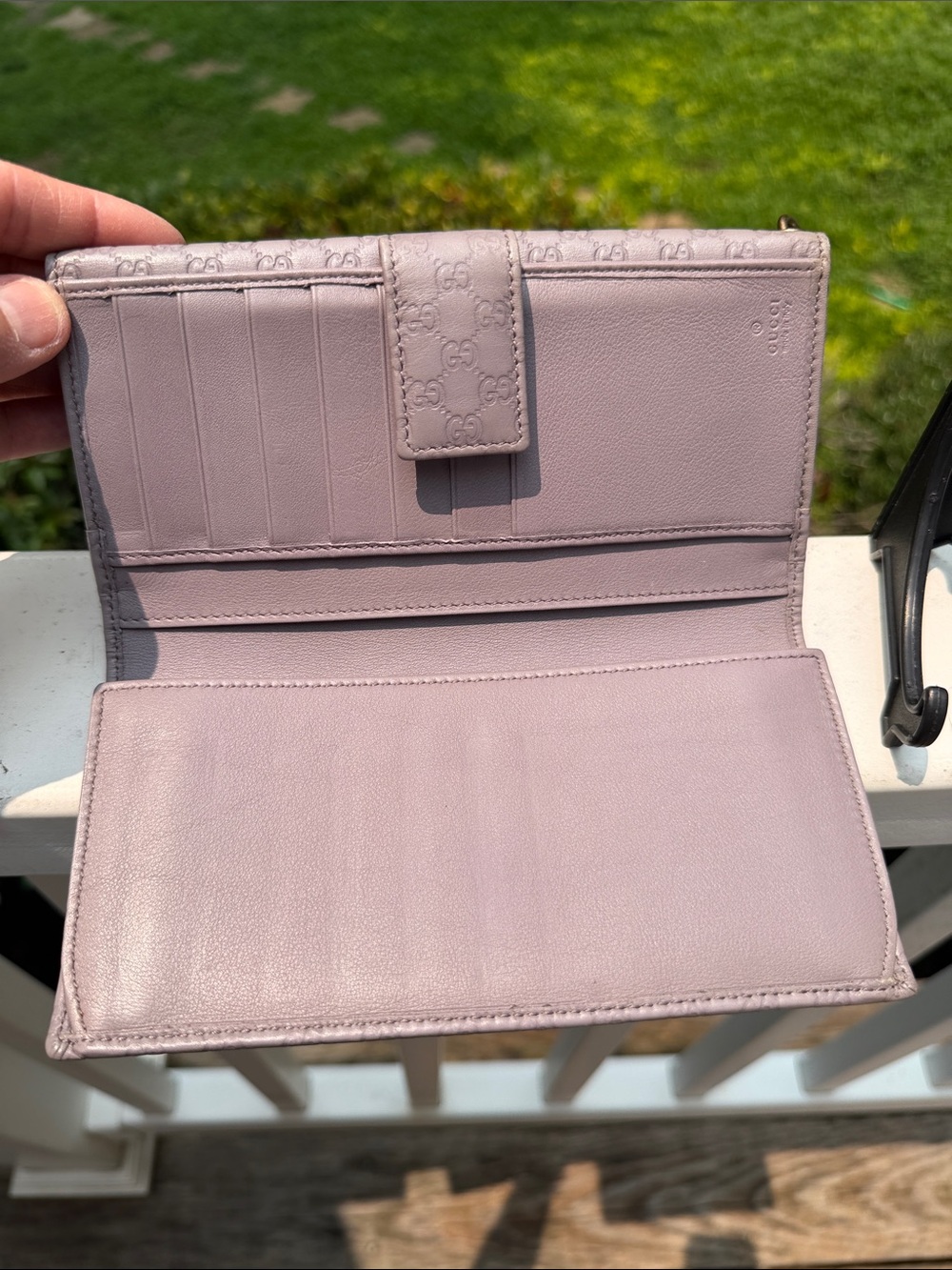 Gucci RARE Vintage LILAC Embossed GG Leather Wallet Clutch - Picture 11 of 17